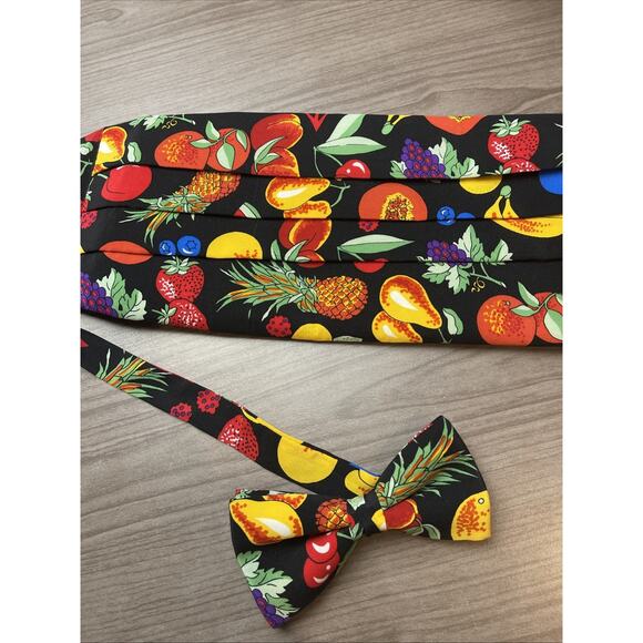 Adolfo All Silk Cumberbun and Bow Tie Set Vintage Colorful Fruit Adjustable - Picture 1 of 13